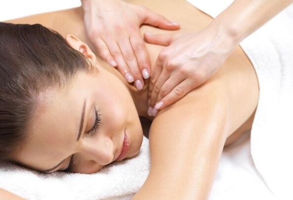 Massage in the collar area